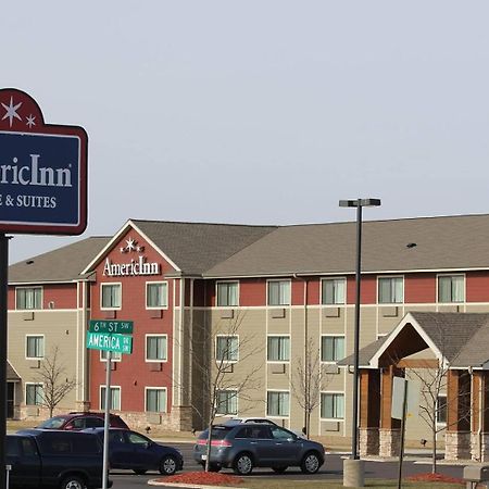 Americinn By Wyndham Cedar Rapids Airport Buitenkant foto