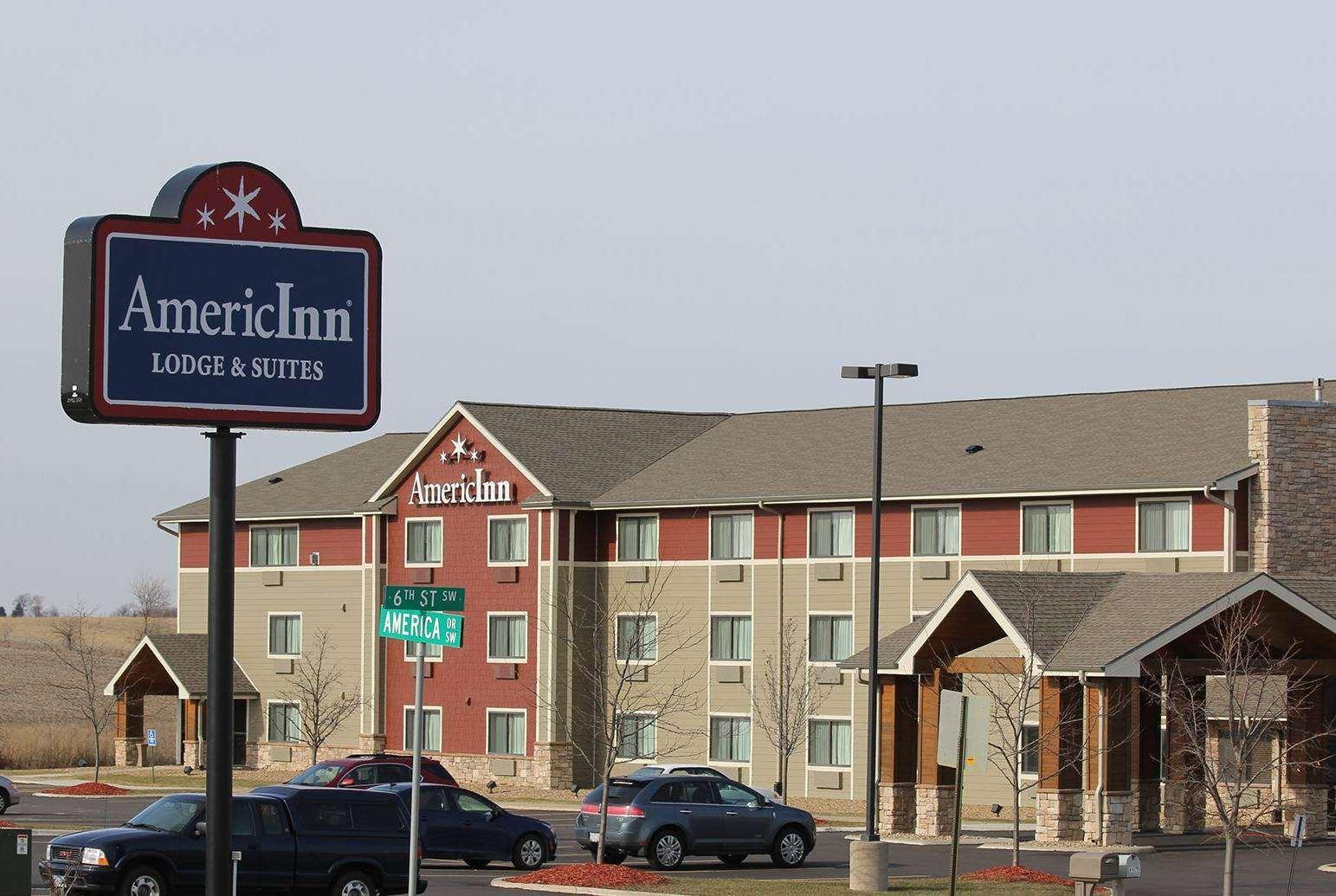 Americinn By Wyndham Cedar Rapids Airport Buitenkant foto