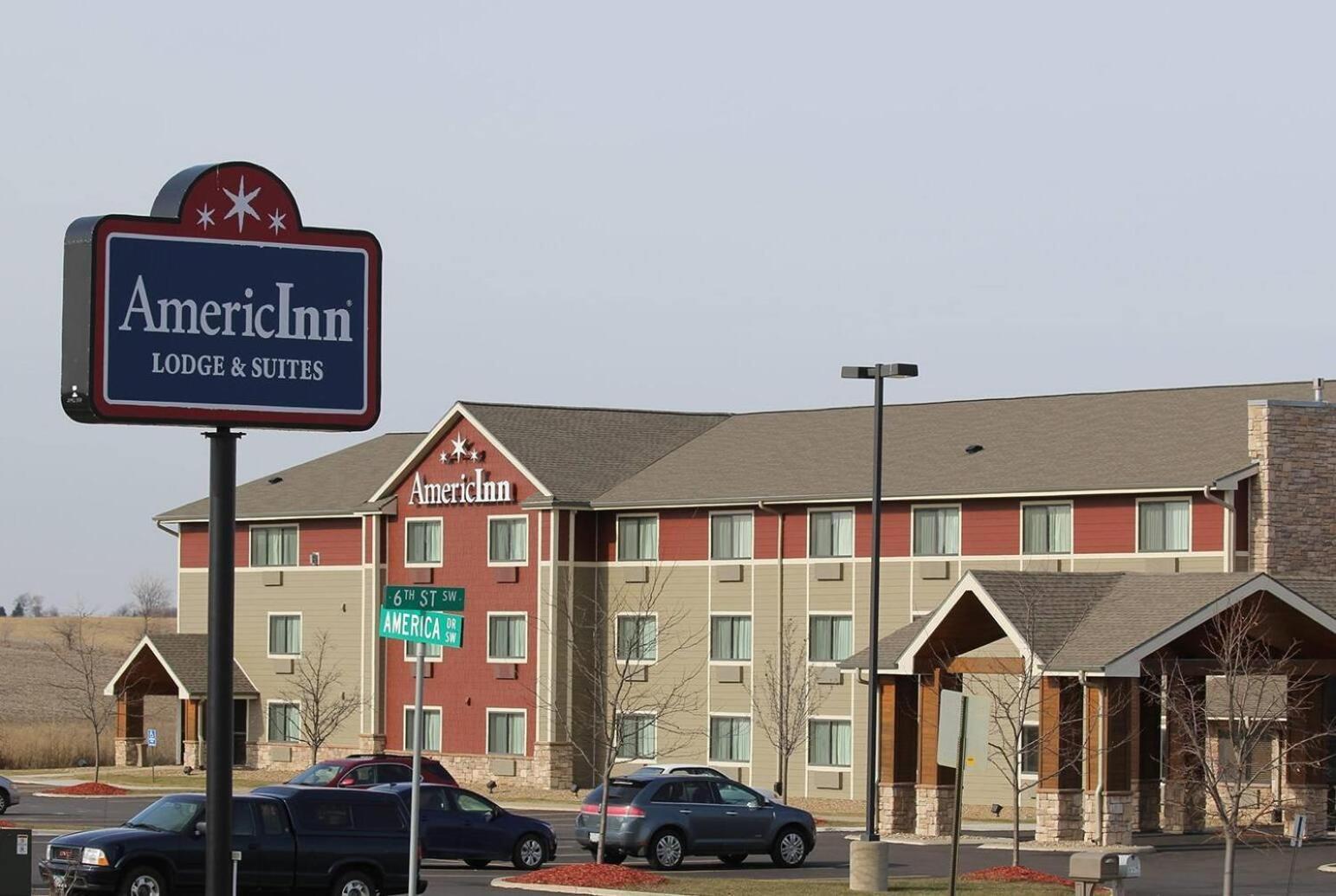 Americinn By Wyndham Cedar Rapids Airport Buitenkant foto