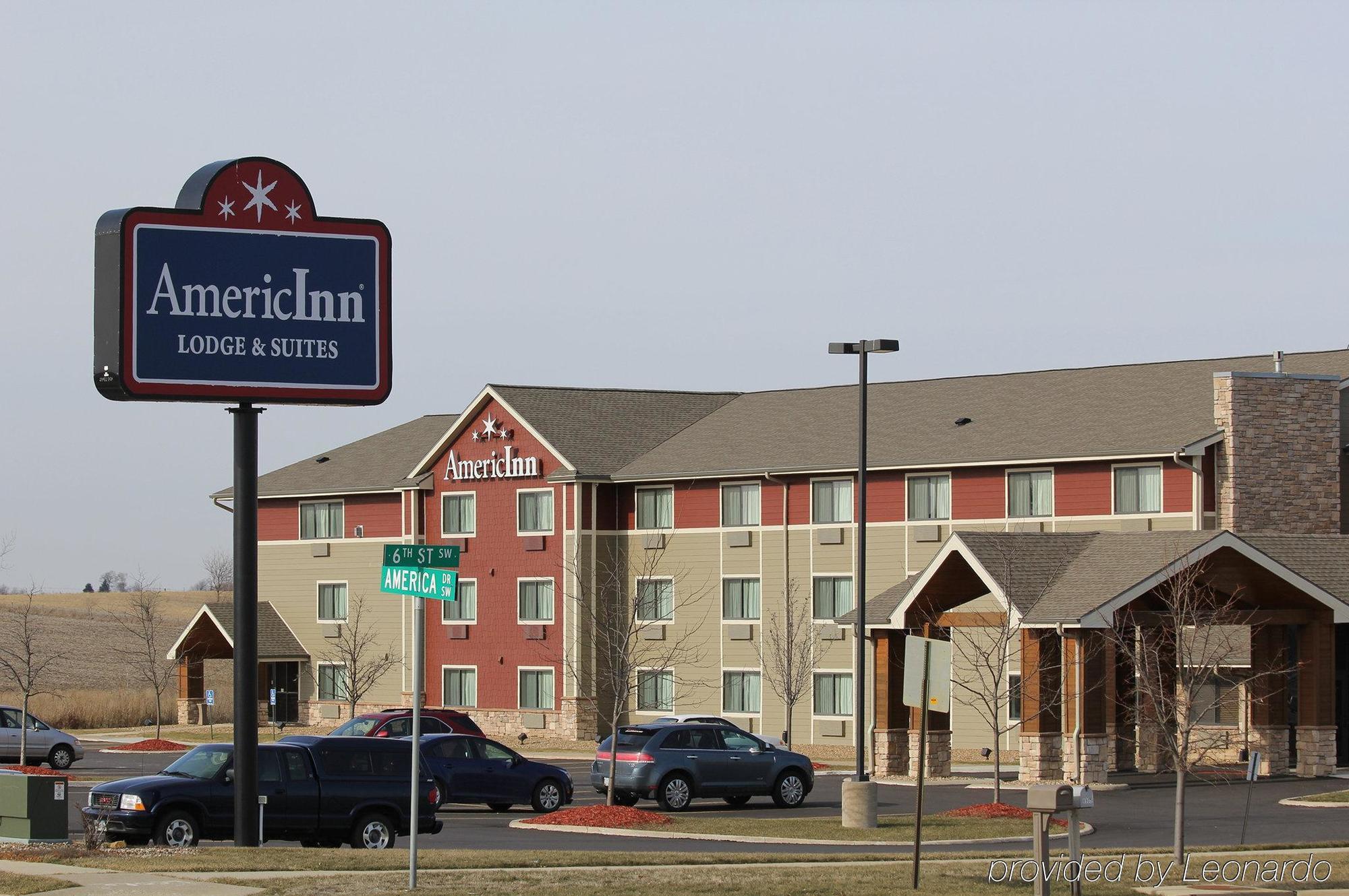 Americinn By Wyndham Cedar Rapids Airport Buitenkant foto