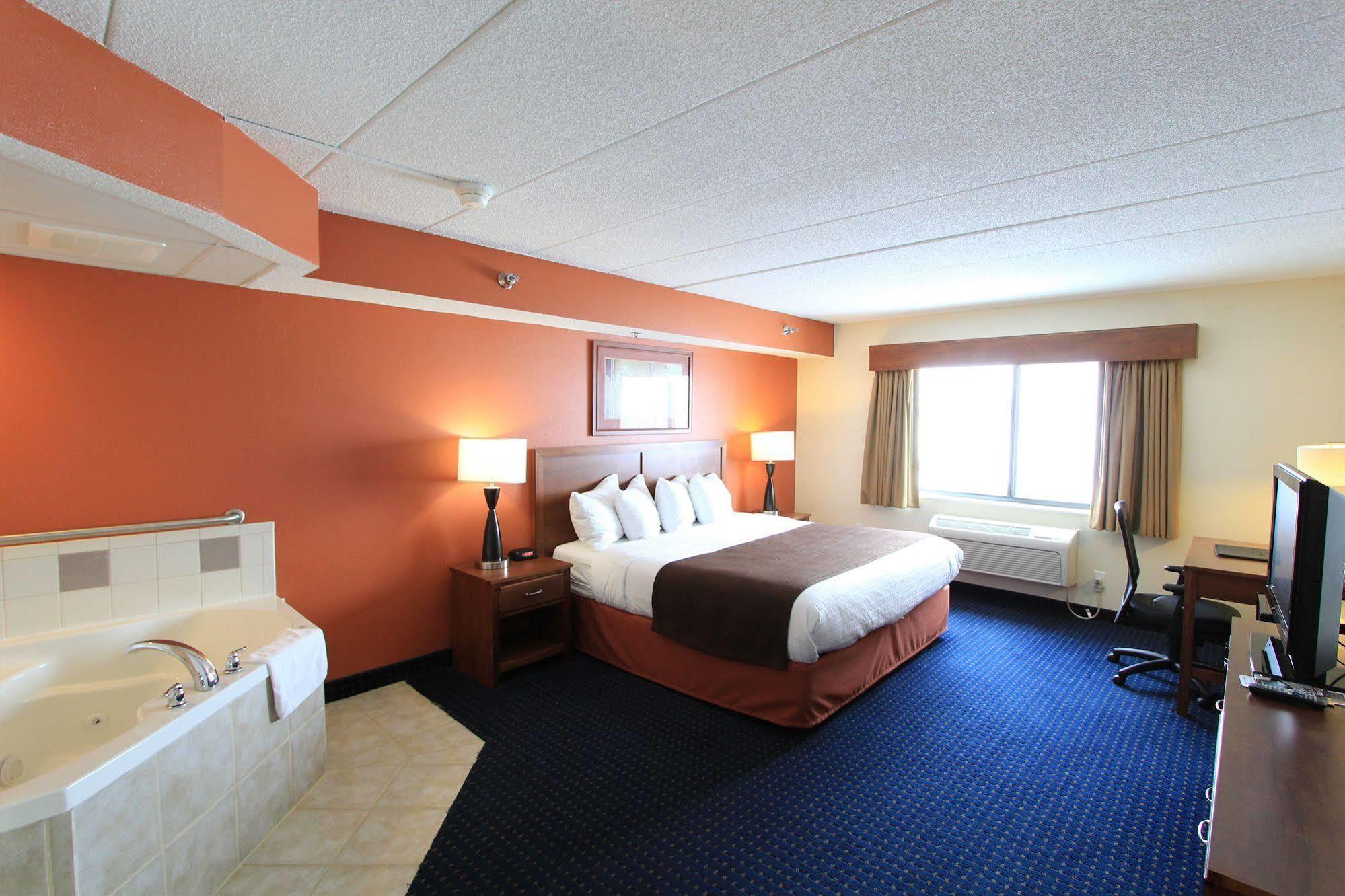 Americinn By Wyndham Cedar Rapids Airport Buitenkant foto