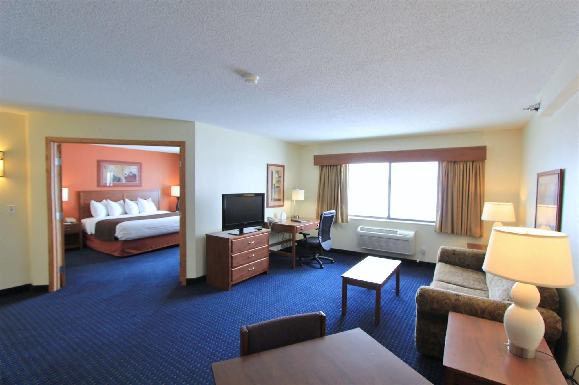 Americinn By Wyndham Cedar Rapids Airport Buitenkant foto